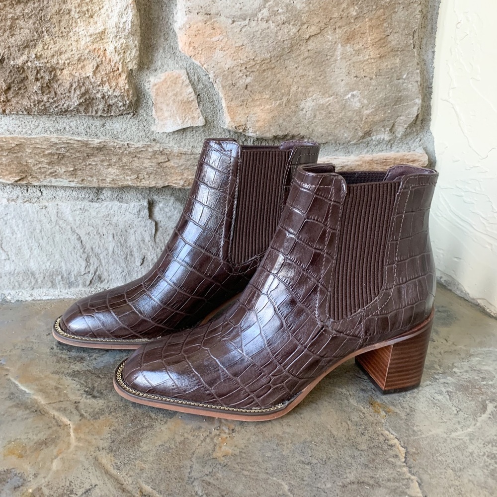 *Brand New* Vince Camuto Faux Crocodile Booties Size 6.5